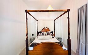 2-Bedroom Hermanus - Sleeps 4 - Near Sea